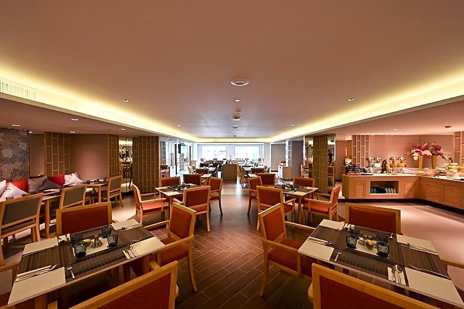 โรงแรม M - Sha Extra