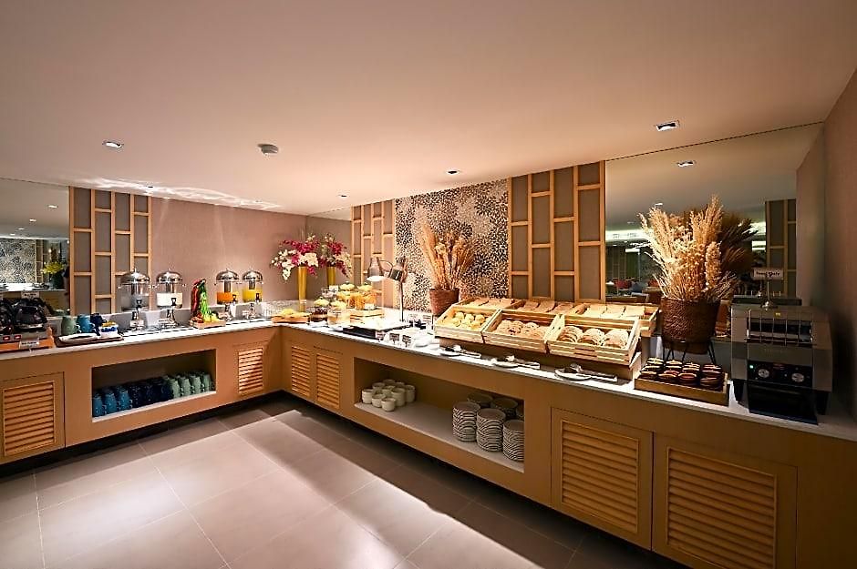 โรงแรม M - Sha Extra 4*