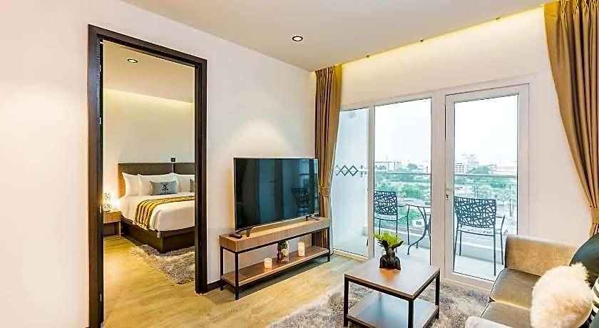 Surestay By Western T Hotel 4*