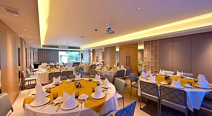 โรงแรม M - Sha Extra 4*