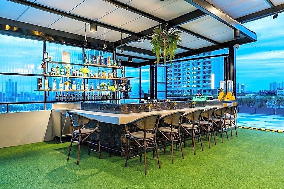 Surestay By Western T Hotel