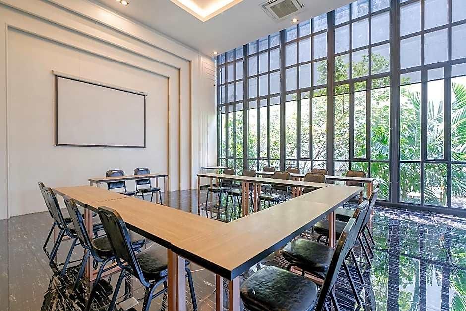 โรงแรม Chezzotel