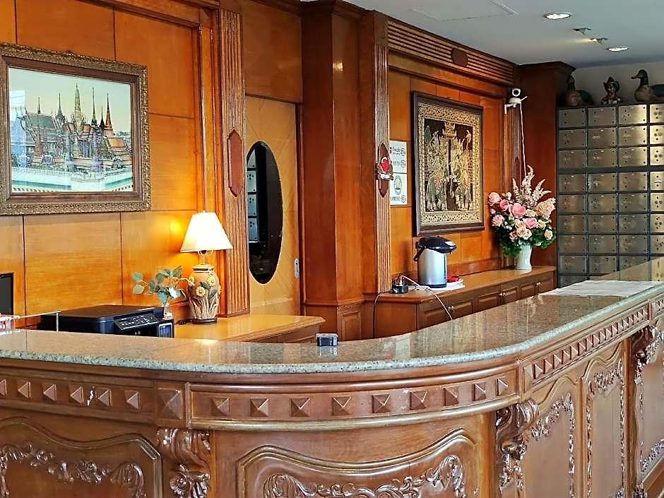 Chanthong Place Hotel