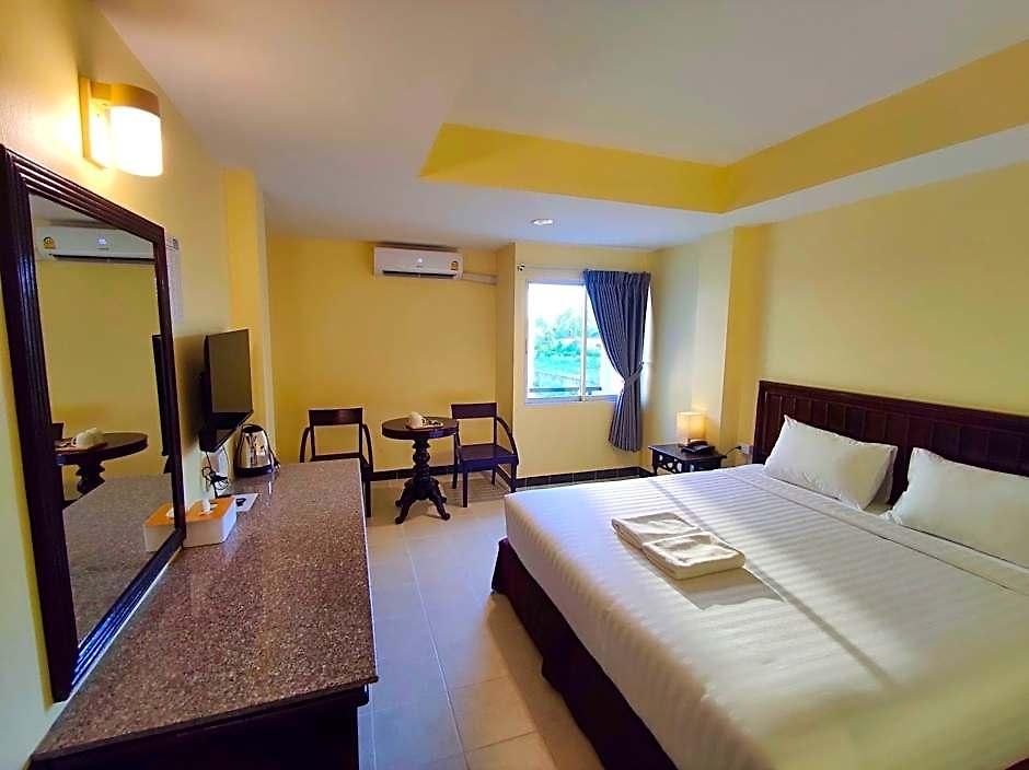 Hotel Chanthong Place *