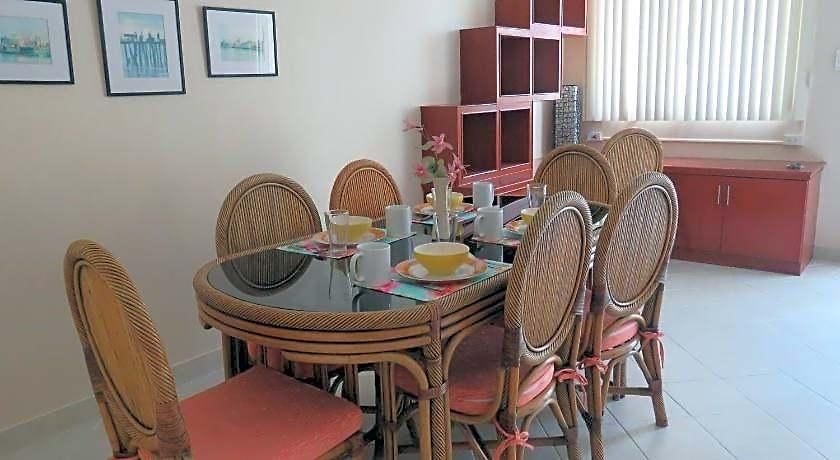 Butterfly Garden Boutique Residences Apts And Villas, A Lifestyle Destination Ex Lg 1-3 Bedroom Units , Full Kitchen, 2 Full Bathrooms, Rain Shower, Bath, Free Bbq, Free Fast Fiber Optic Wifi, Staff 24-7 อพาร์ตโฮเทล