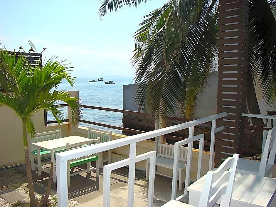 Sea Koh Larn 1