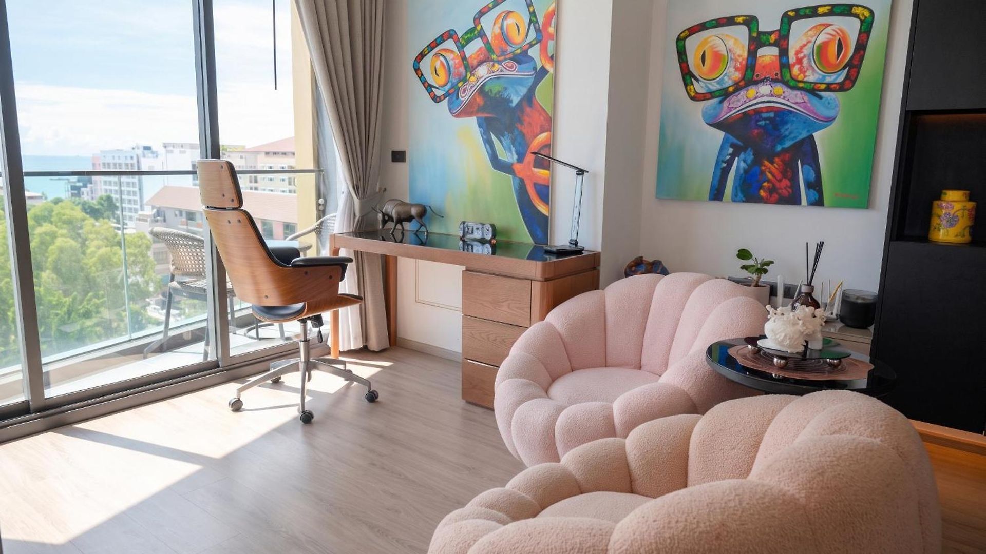 Edge 2br Ocean View Luxury Rooftop Pool Location * Pattaya
