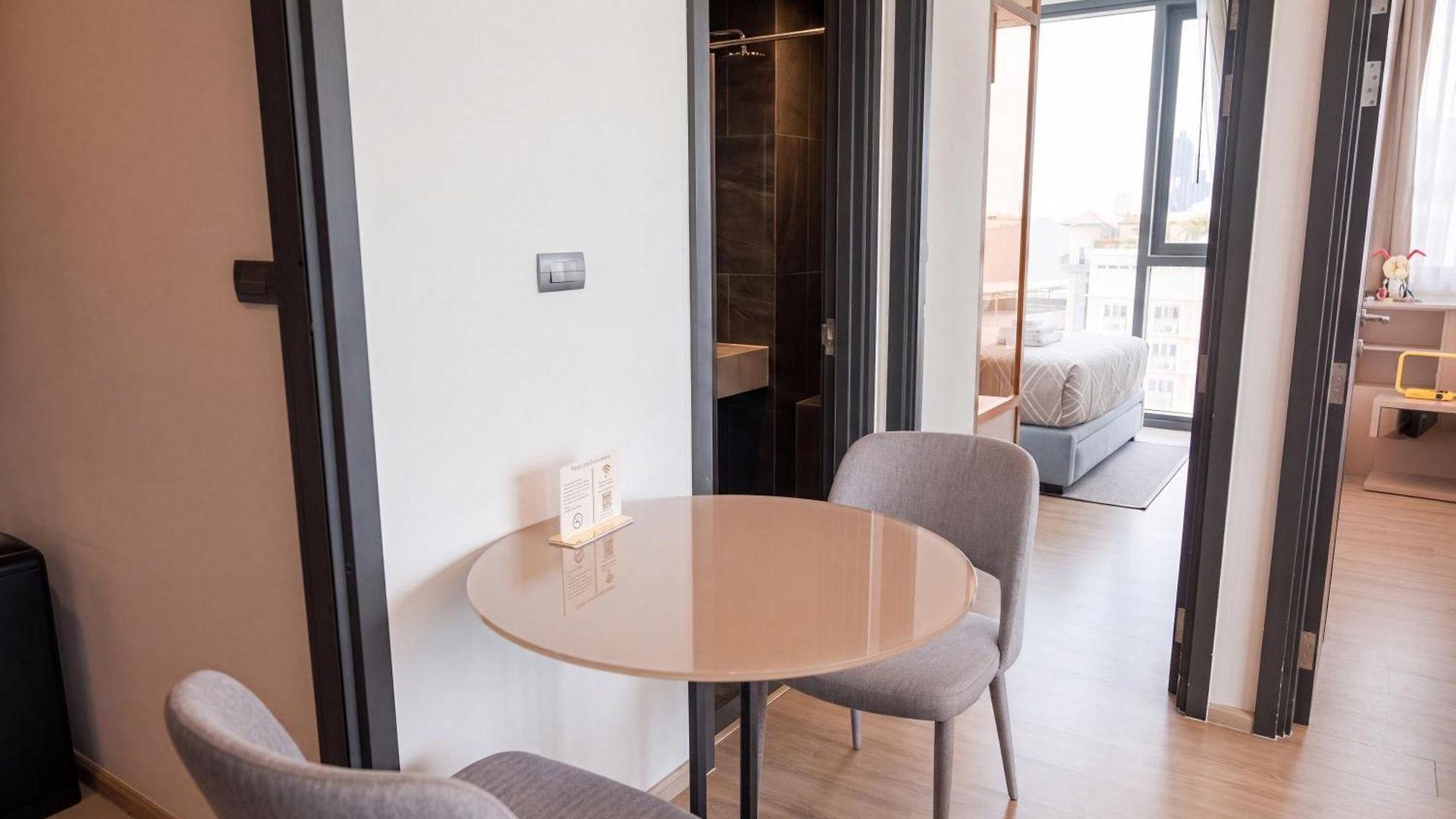 Apartment Edge 2br Ocean View Luxury Rooftop Pool Location Pattaya