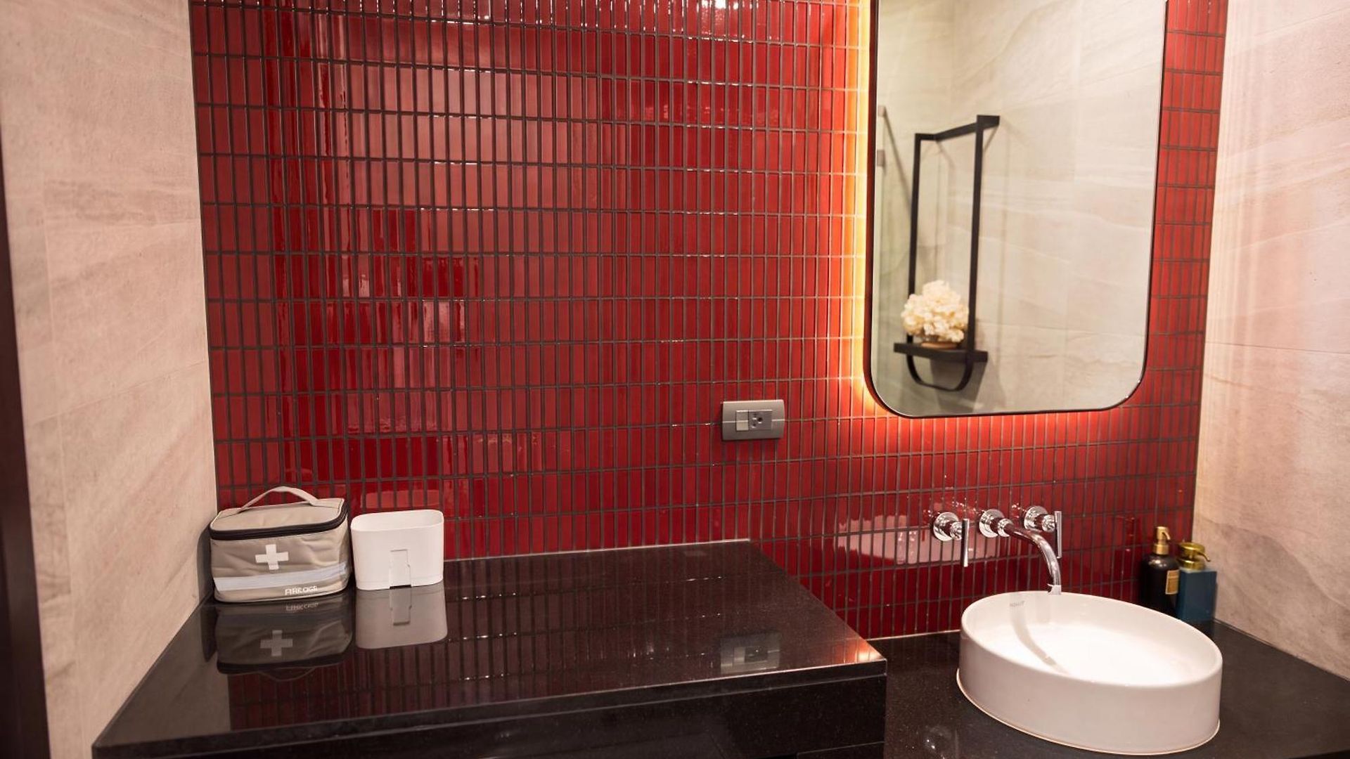 Apartment Edge 2br Ocean View Luxury Rooftop Pool Location Pattaya