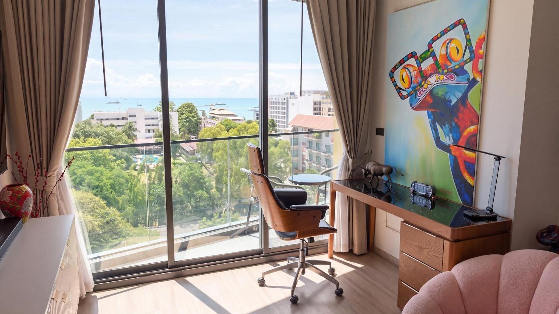Edge 2br Ocean View Luxury Rooftop Pool Location Apartment *