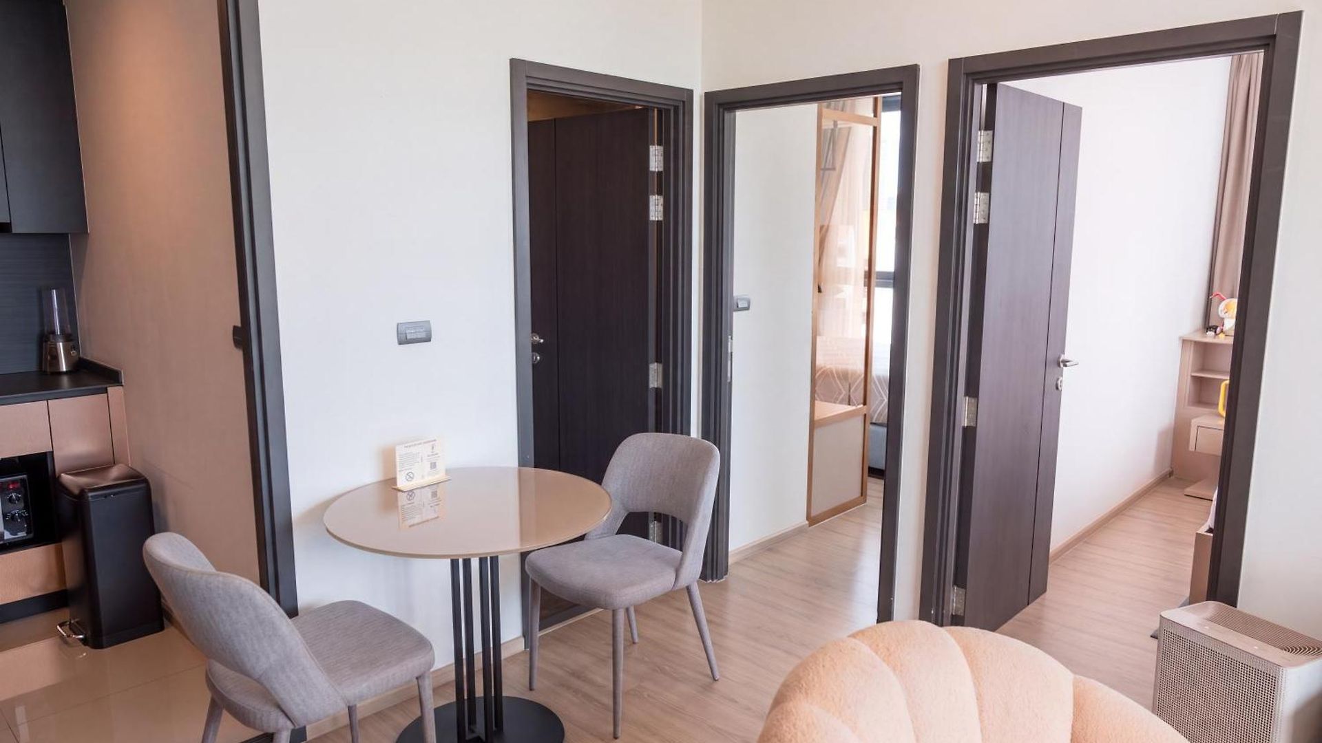 Edge 2br Ocean View Luxury Rooftop Pool Location Apartment Pattaya