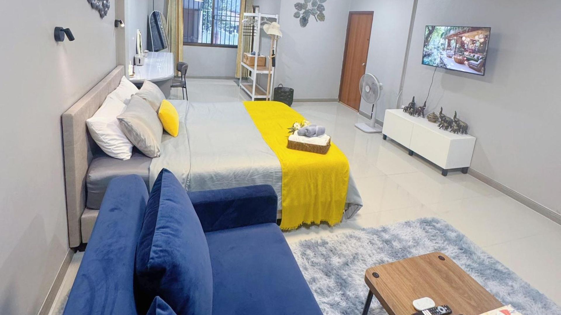 Sun And Moon House * Pattaya
