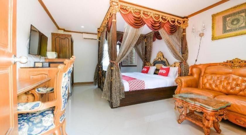 Oyo 549 Maesri Hotel Pattaya