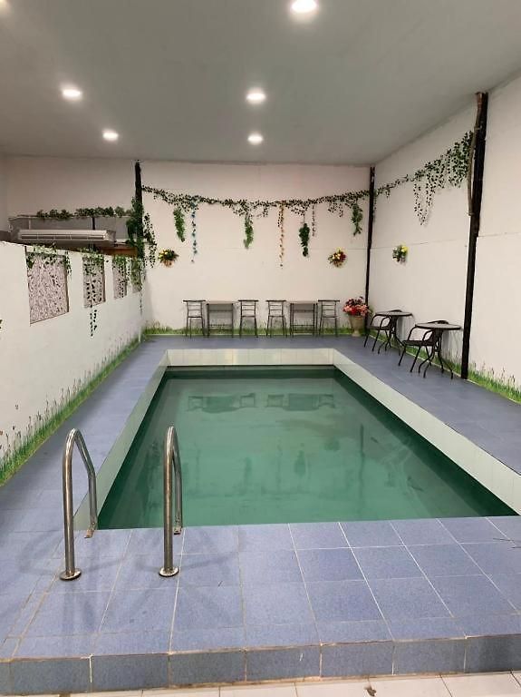 Rakchayanin Koh Larn Hotel