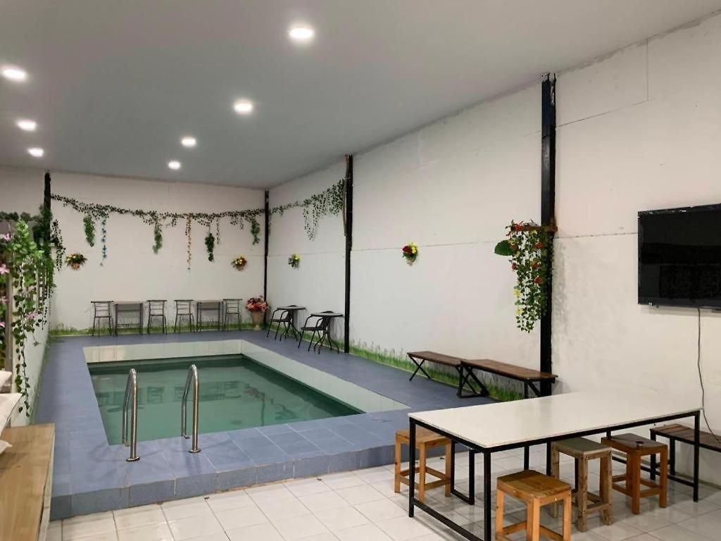 Rakchayanin Koh Larn Hotel 3*