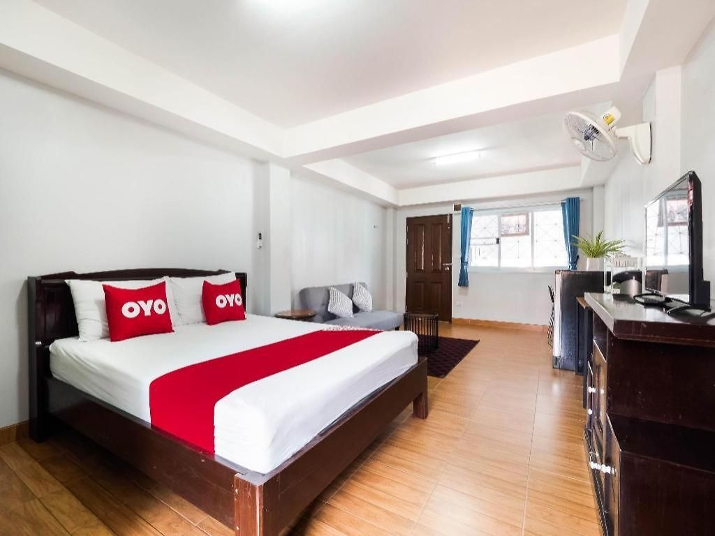 Oyo 1157 Ploy Pailin Place Hotel