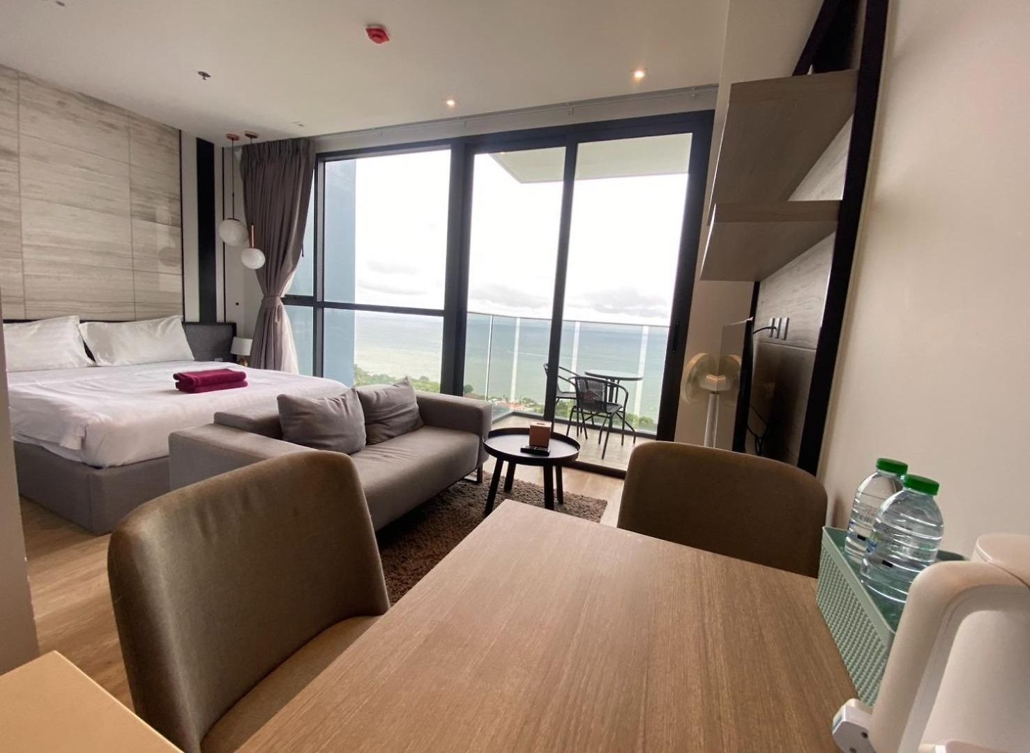Stunning Sea View -next To
