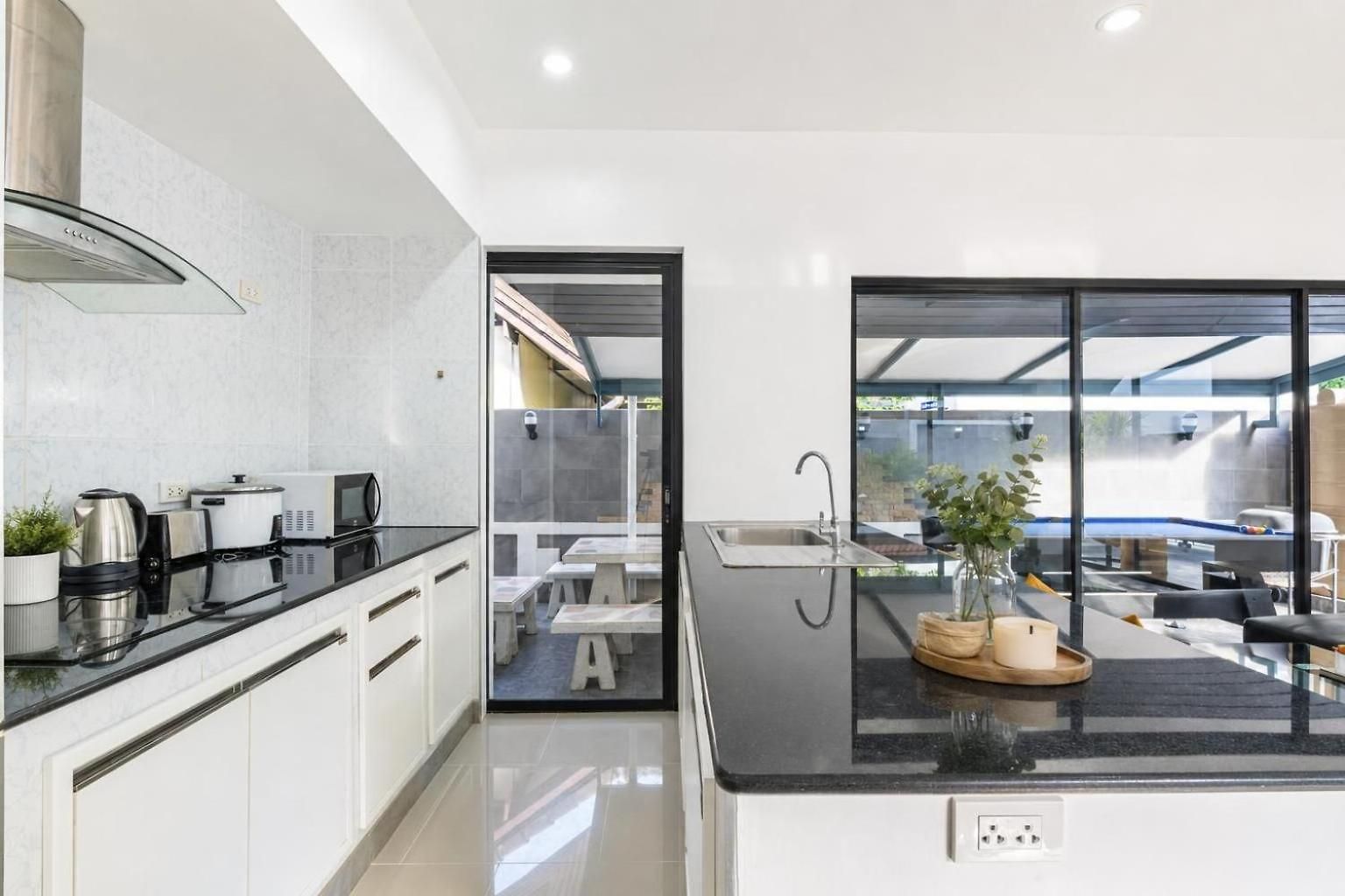 Luxury Pool Center C8 - 4 Bedroom