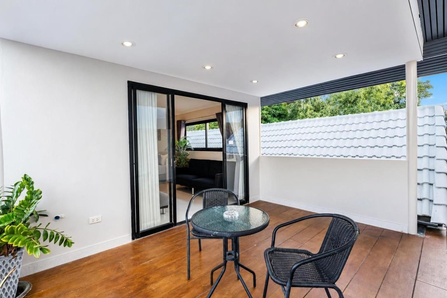 Luxury Pool Center C8 - 4 Bedroom Pattaya
