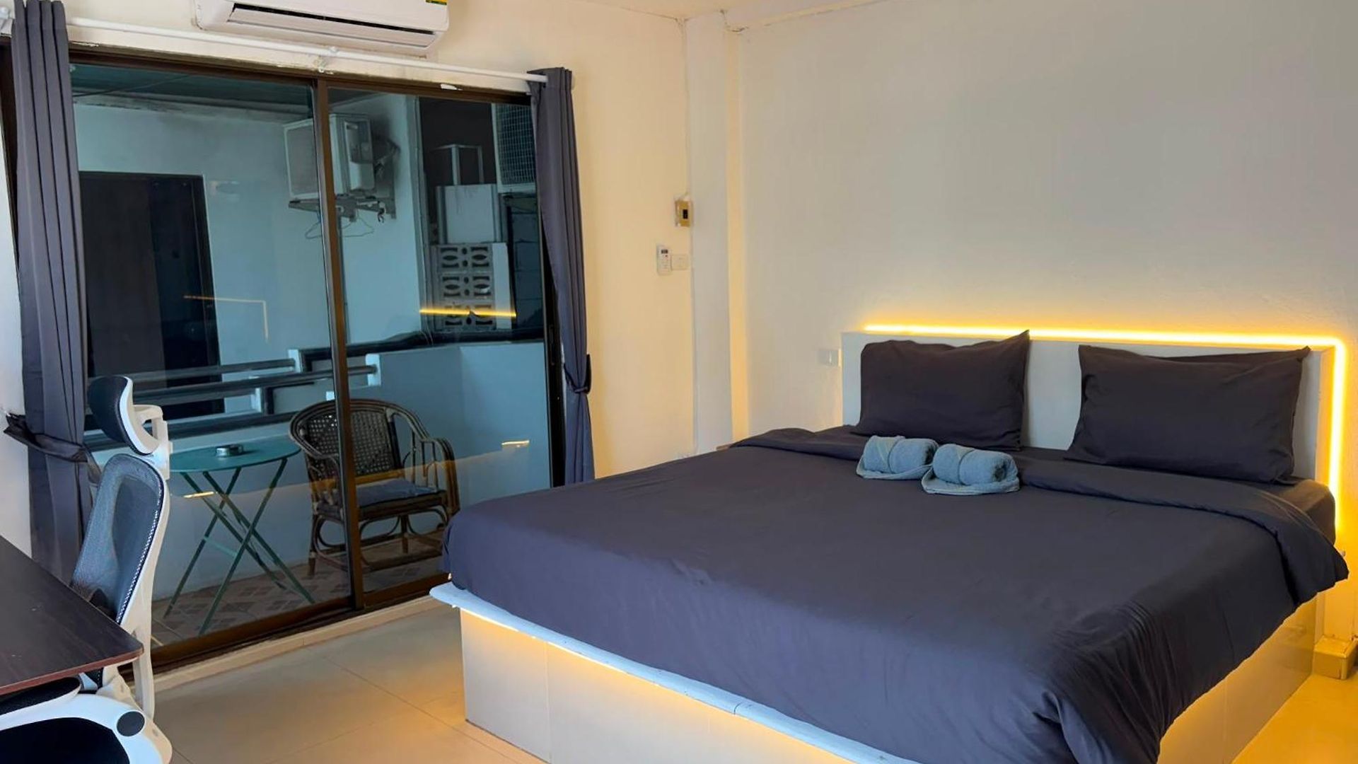 Lagoon Vibes Hotel