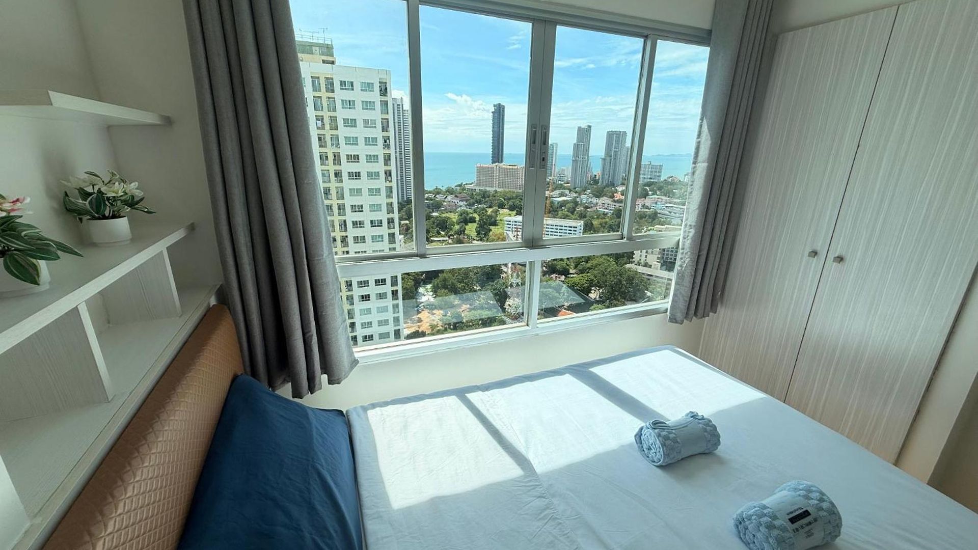 Hotel Nl-市区高层海景公寓-门口有双条车-室内设施齐全-近 Terminal 21-免费游池和健身-lumpini Pattaya