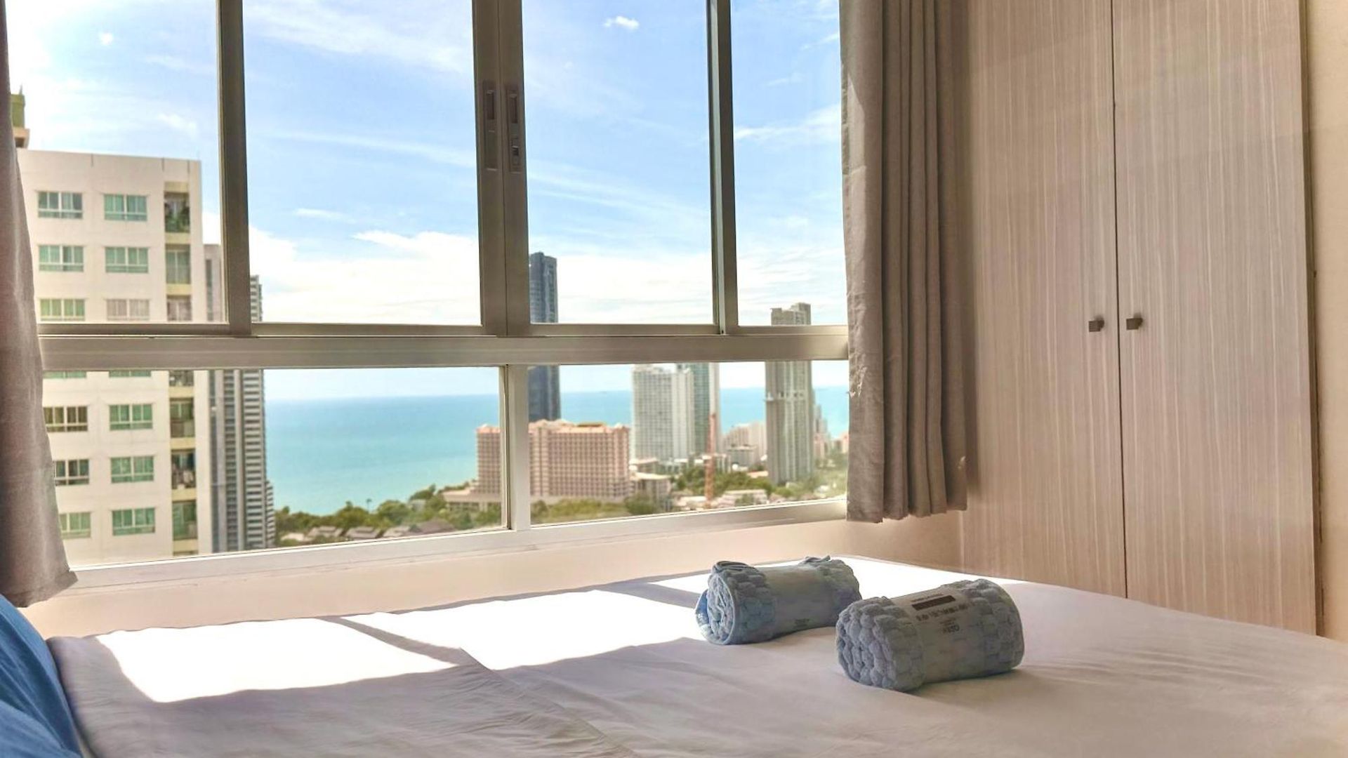 Hotel Nl-市区高层海景公寓-门口有双条车-室内设施齐全-近 Terminal 21-免费游池和健身-lumpini Pattaya