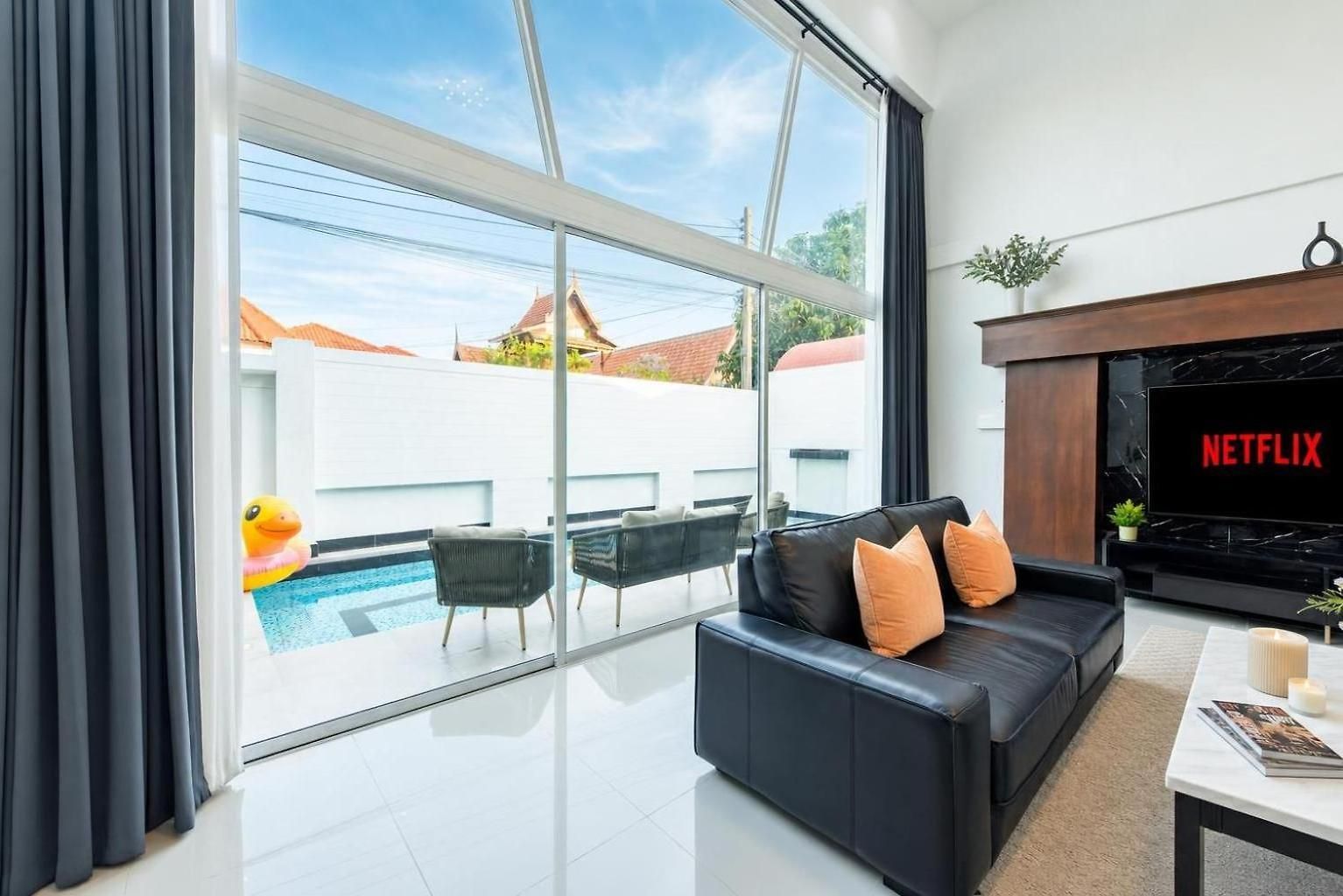 Lagoon Breeze 4br Pool Near Walking Street วิลล่า *
