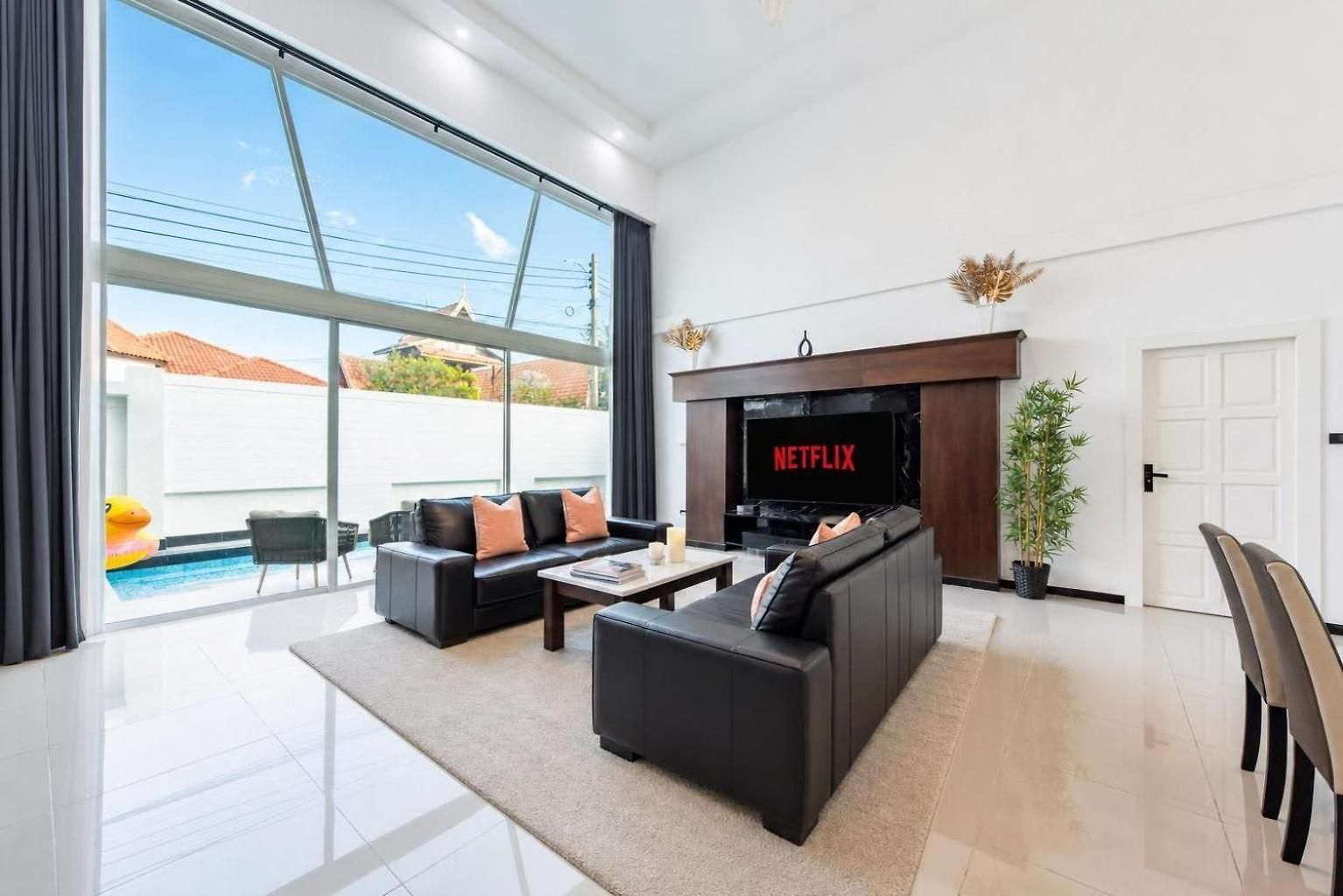 Lagoon Breeze 4br Pool Near Walking Street *