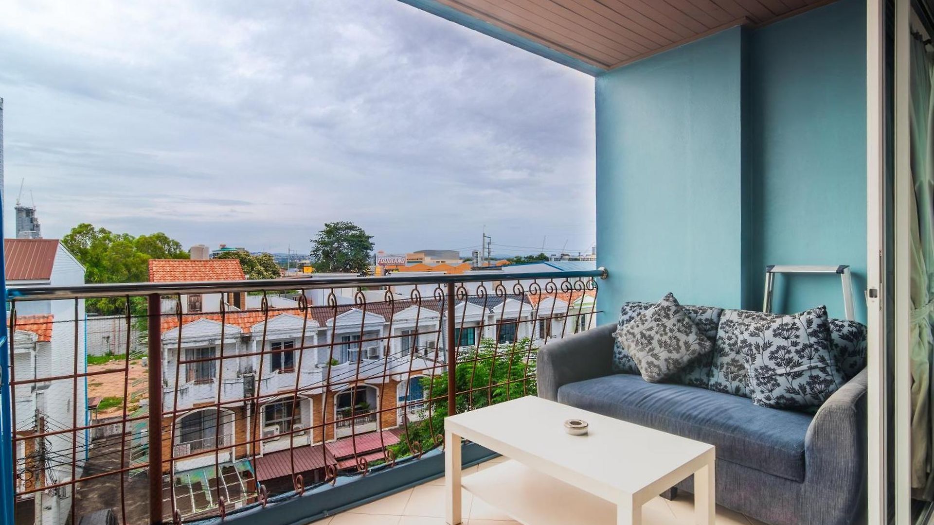 Apartment T W Jomtien
