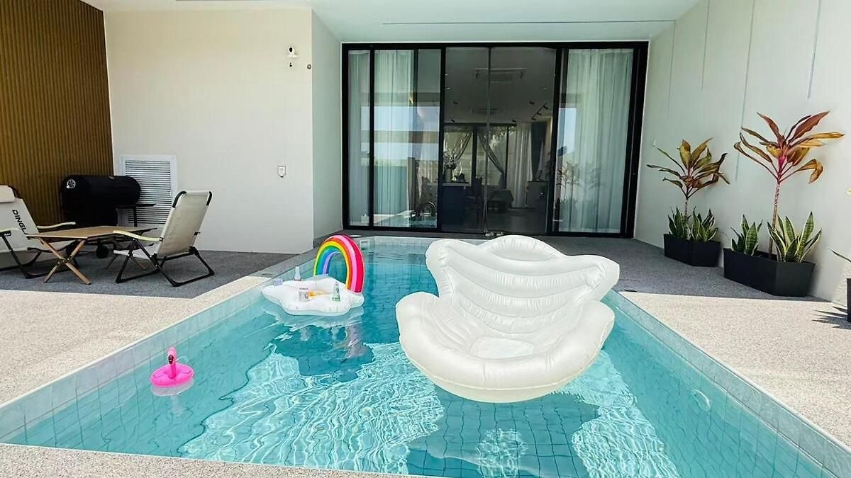 Nord House Ktv Bbq Terrace Pool Table And Swimming Pool Pattaya