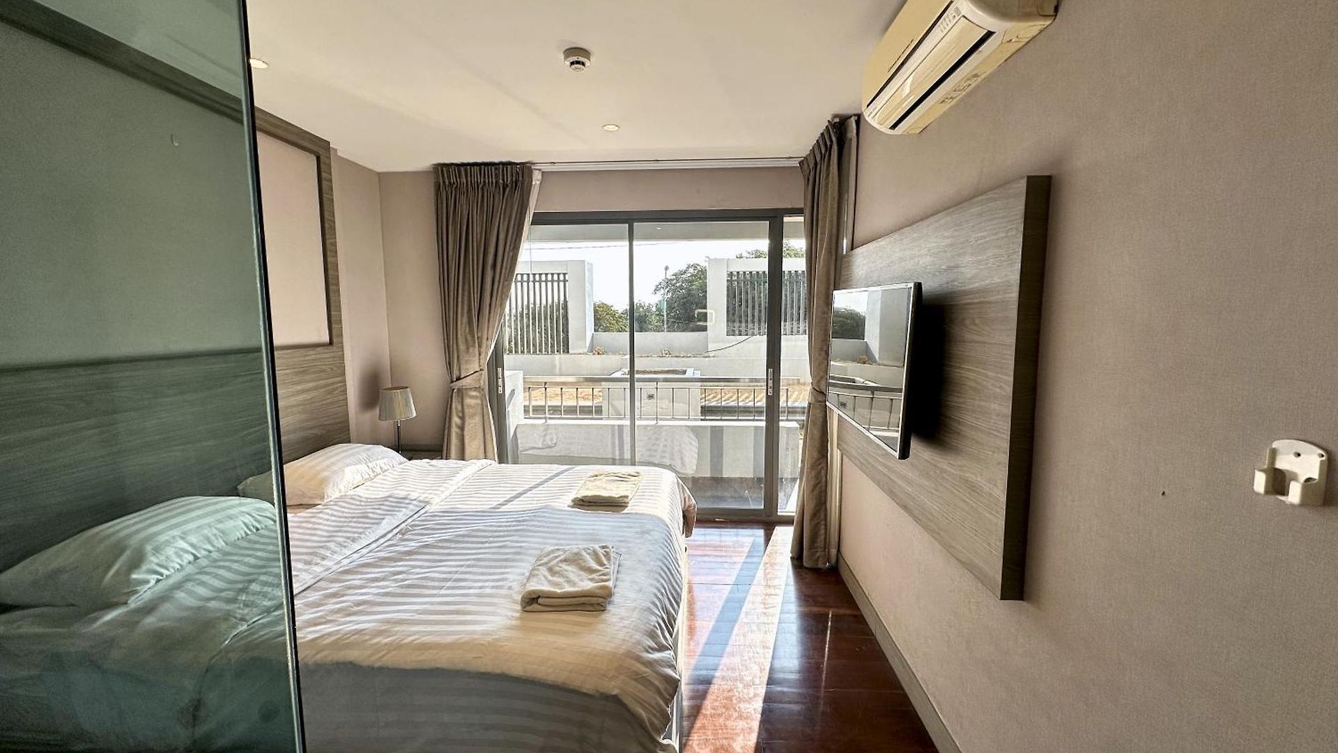 Saint Senate Khao Phra Tamnak Hotel