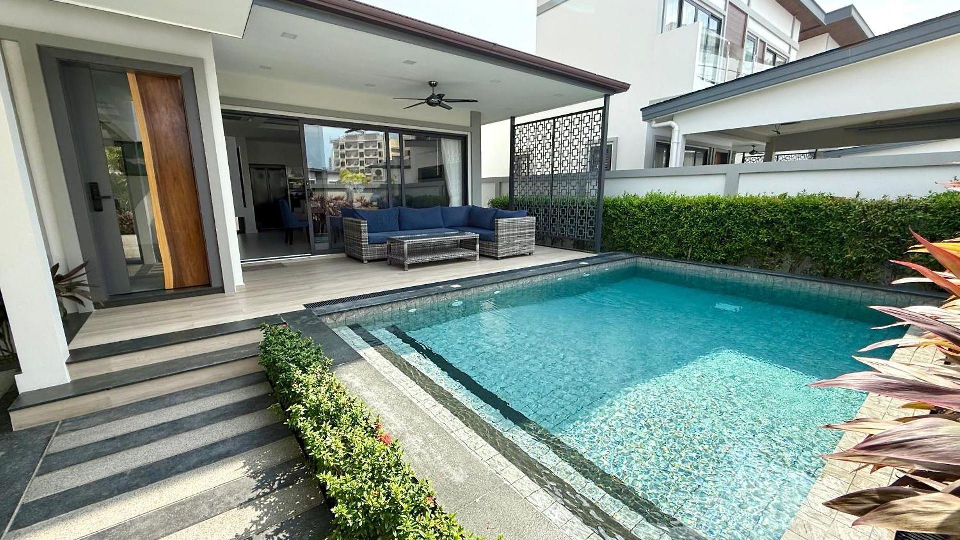 Zensiri Luxury 3br Pool Prime Midtown Villa *