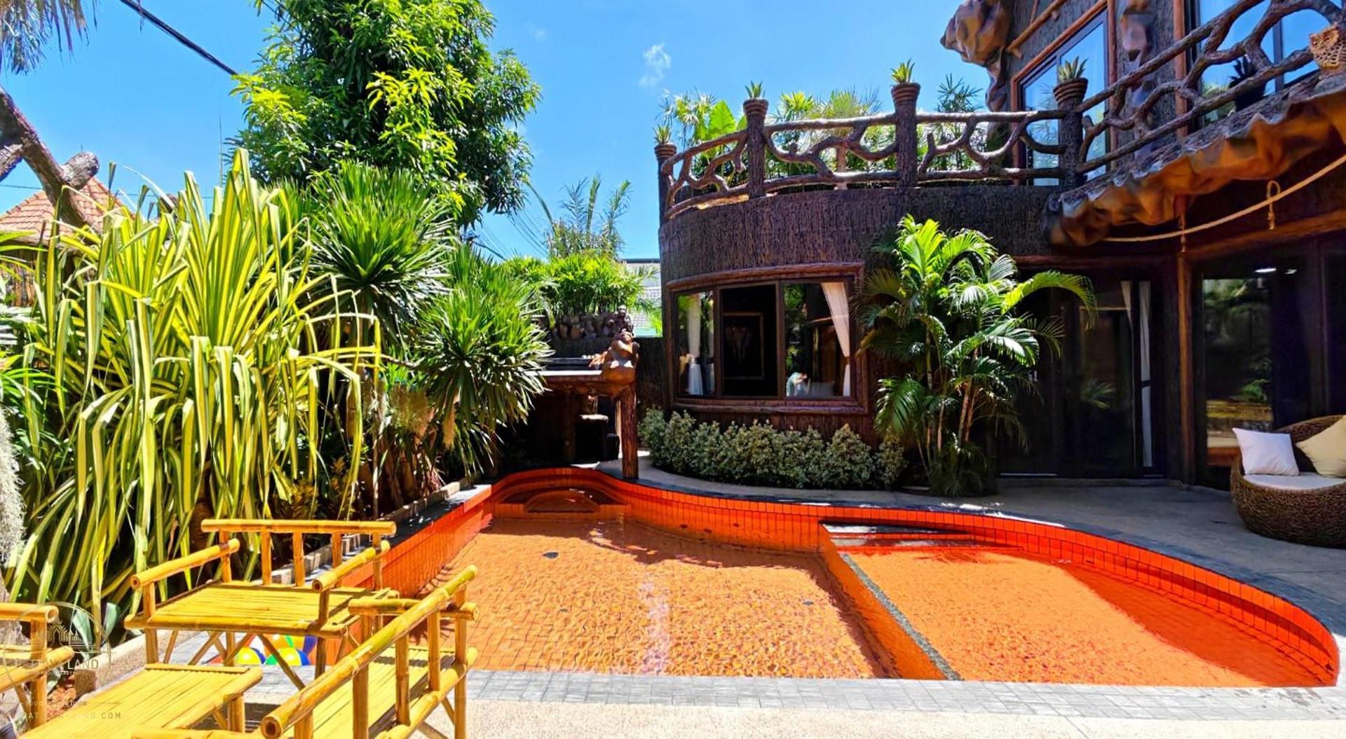 Land - Only Live Once Hotel