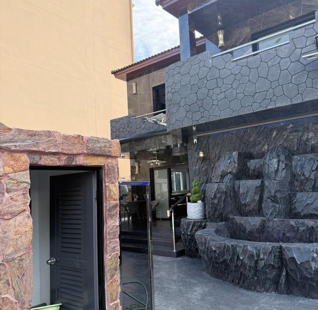 Luxury Pool Pattaya