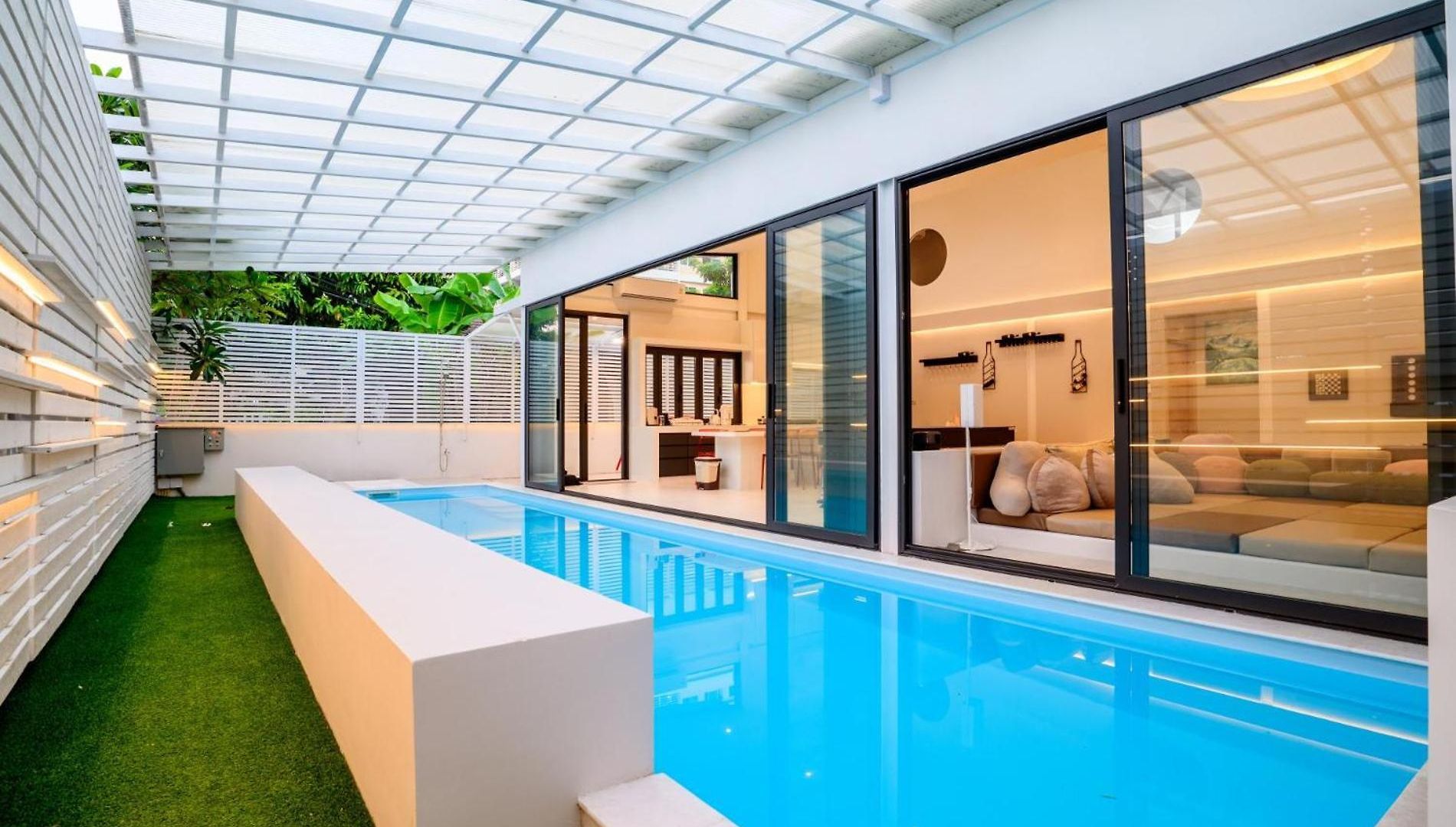 Glass Private Pool
