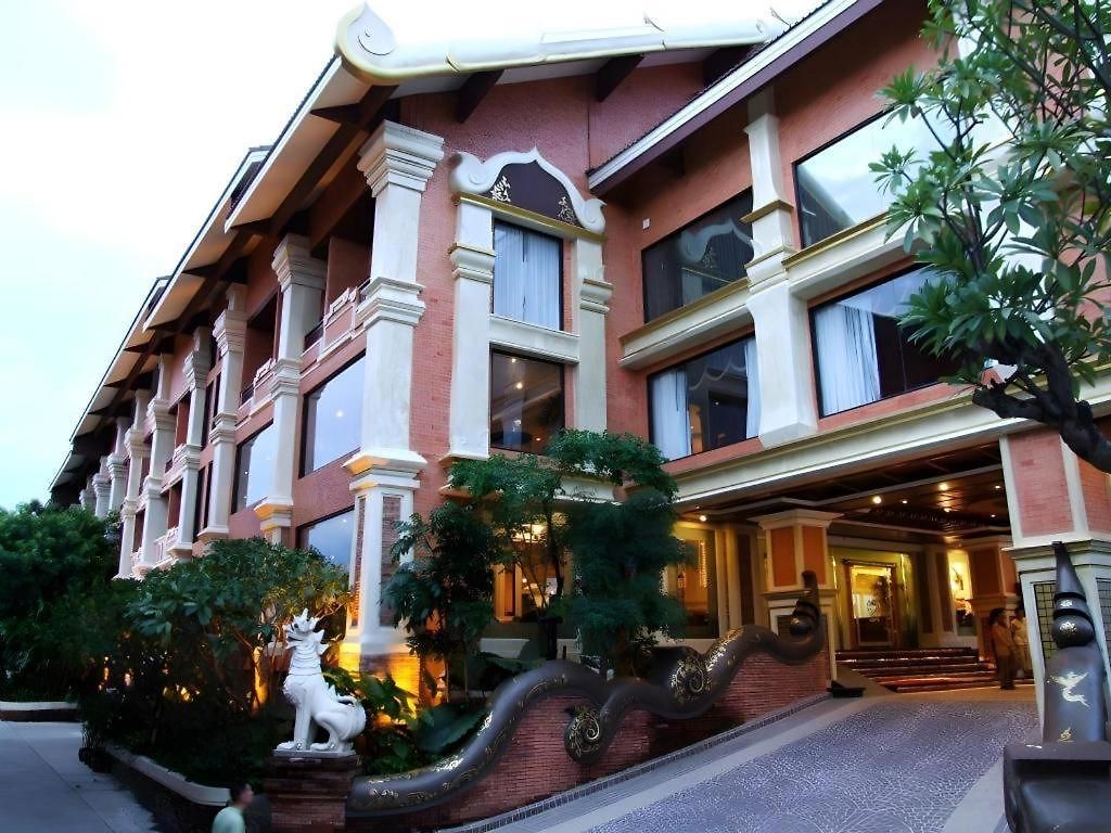 Fairtex Sports Club & Resort