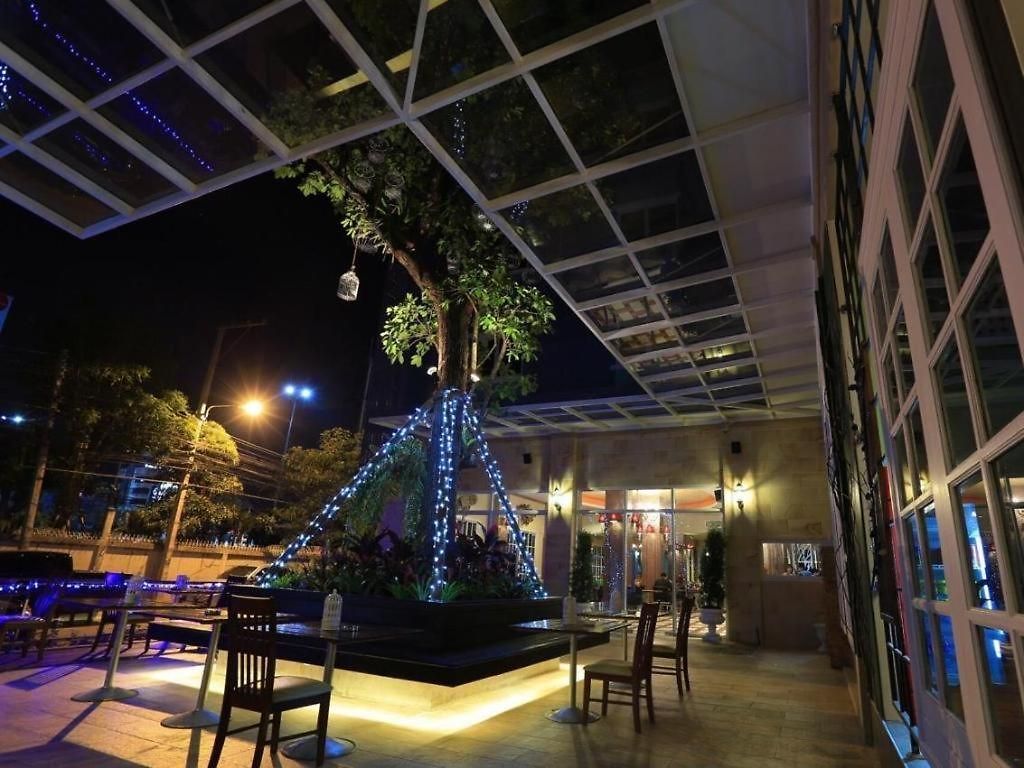 The Win Hotel 4*