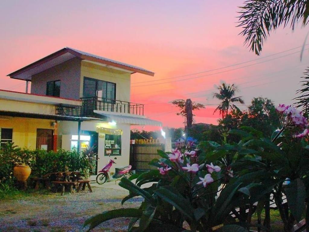 Tippawan * Pattaya
