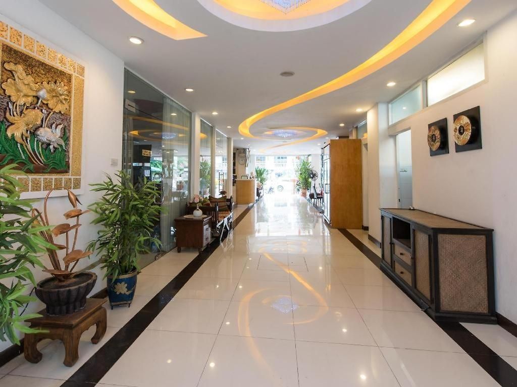 A-ya Place Hotel
