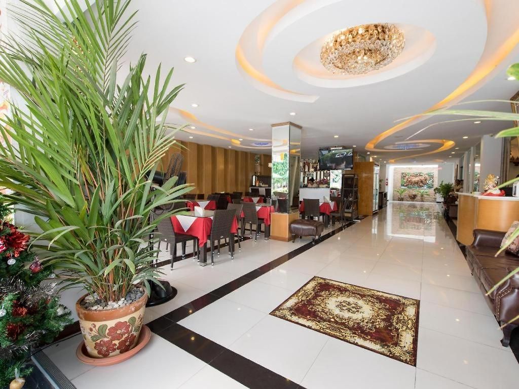 Hotel A-ya Place 3*