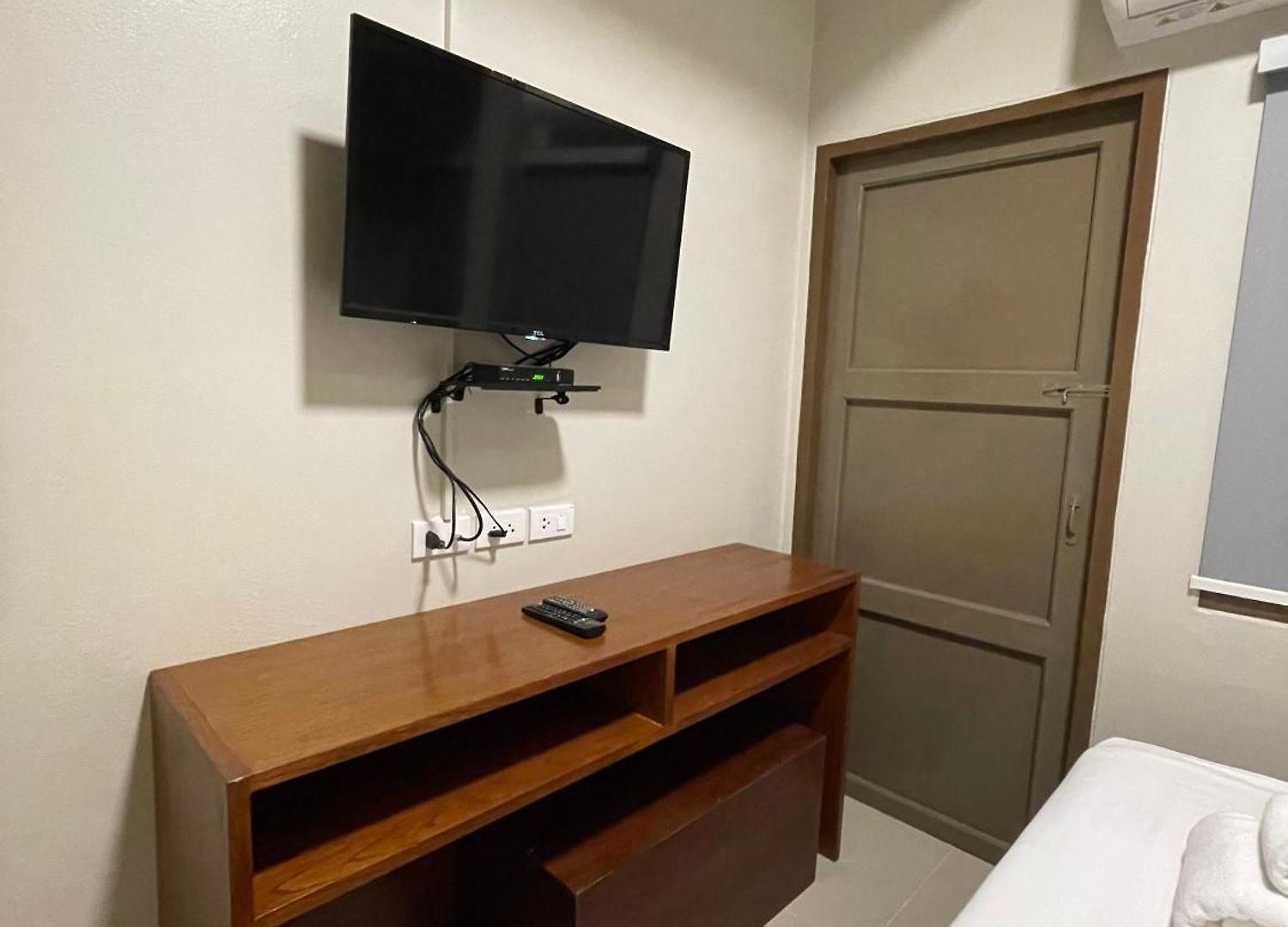 On's Place Hotel