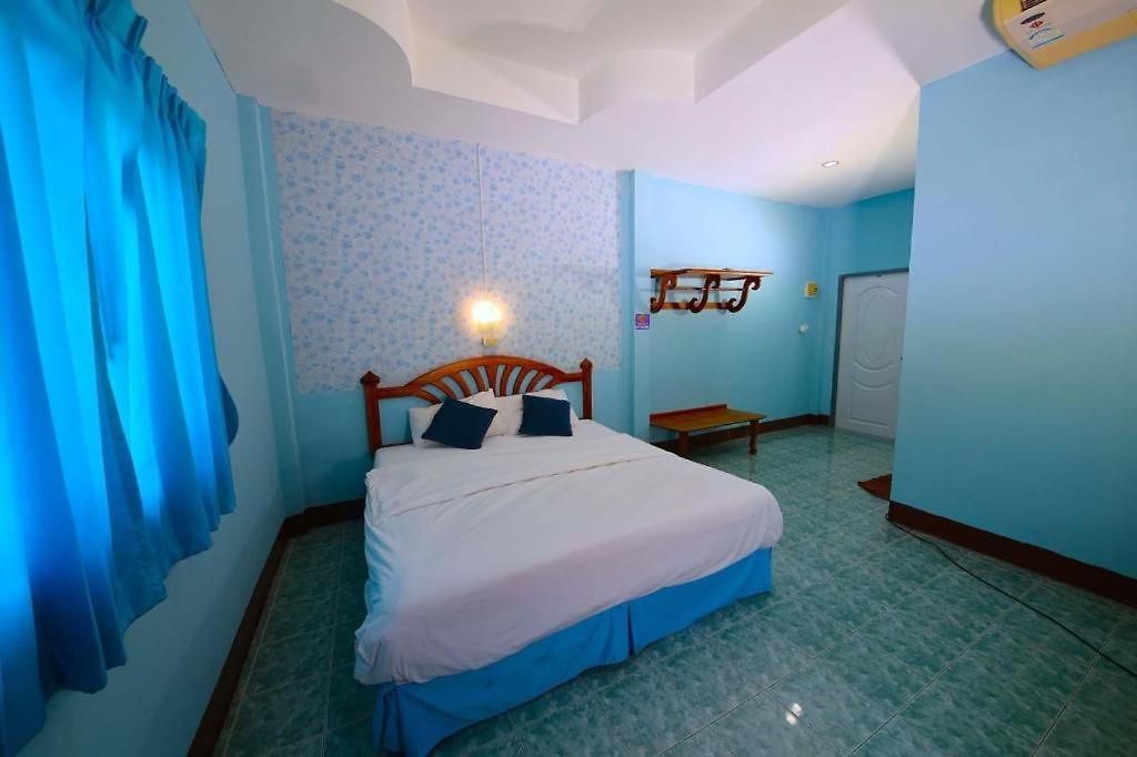 Wavepoint Resort Pattaya