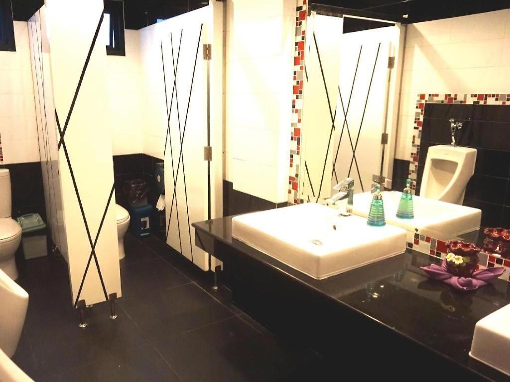 A-ya Place Hotel 3*