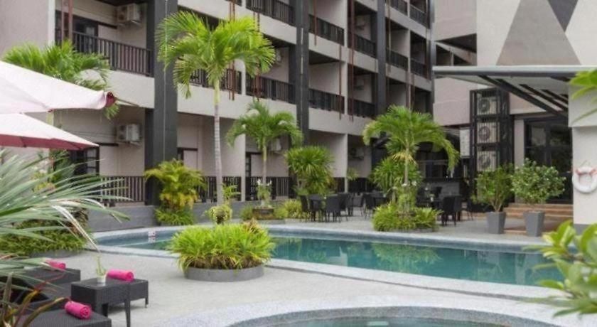 โรงแรม โกลเดนท์ทิวลิป เอสเซนเชียล พัทยา