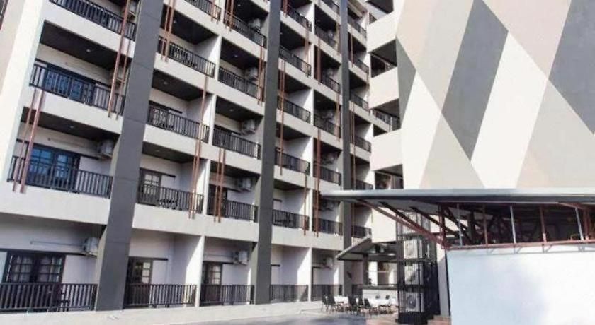 โกลเดนท์ทิวลิป เอสเซนเชียล พัทยา โรงแรม Pattaya