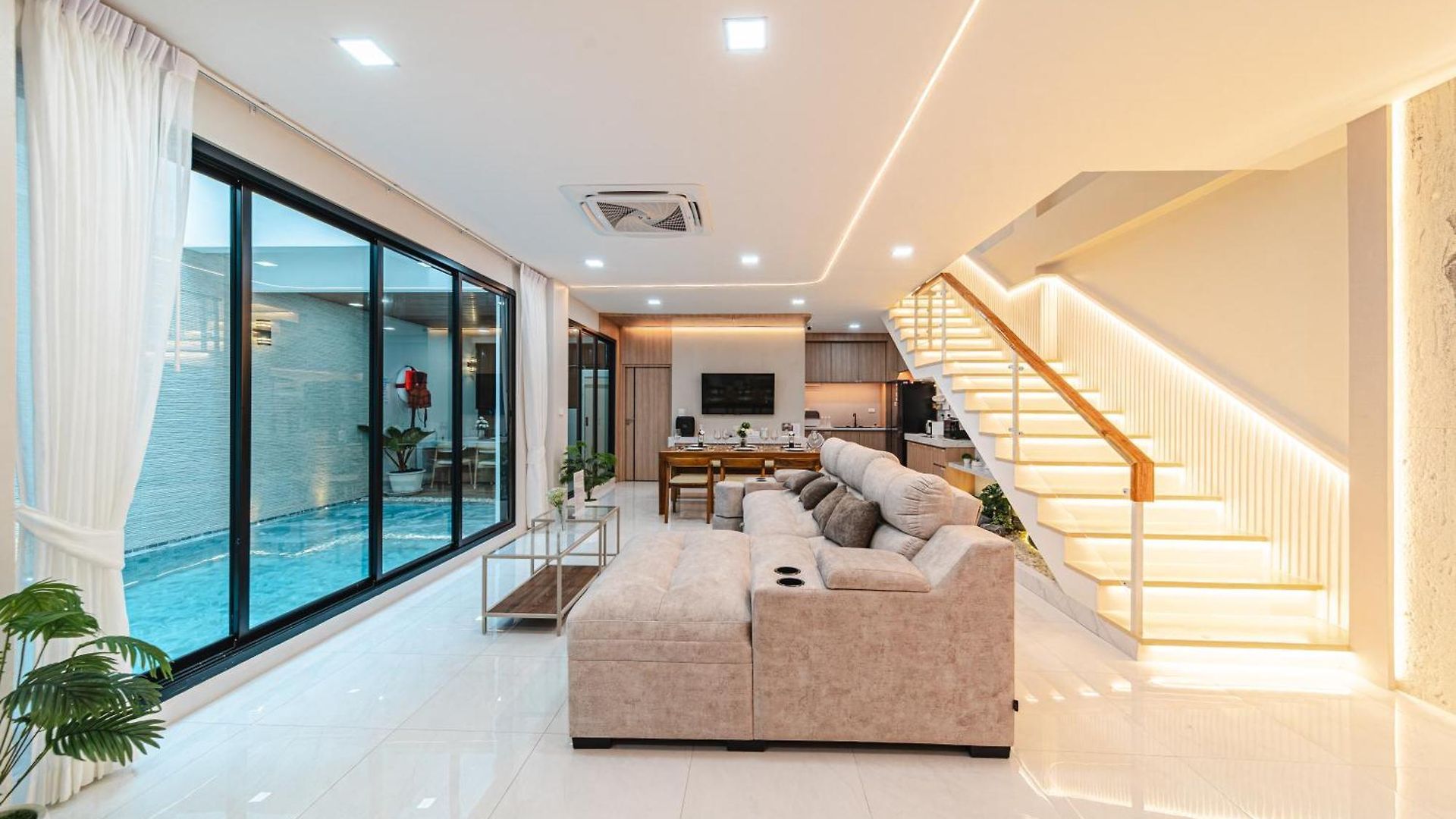 Villa Serene Pool 2 *