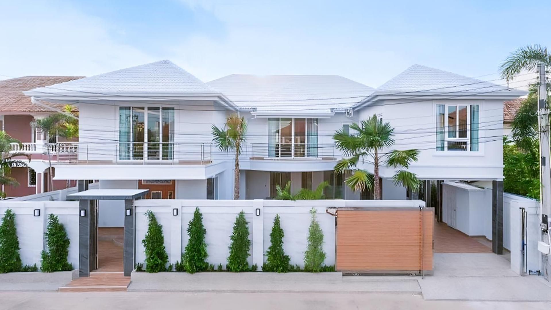 Lagoon 8bhk Luxury Pool Villa