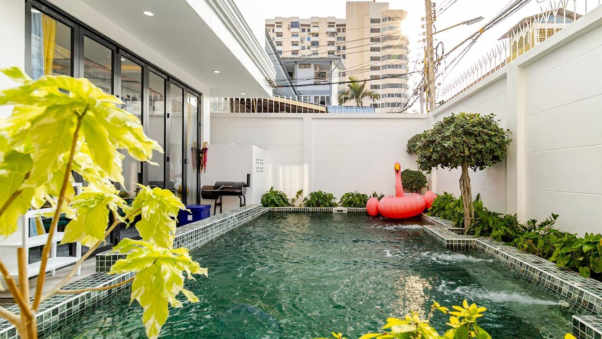 Villa 芭提雅步行街旁 9卧室泳池别墅 Pattaya