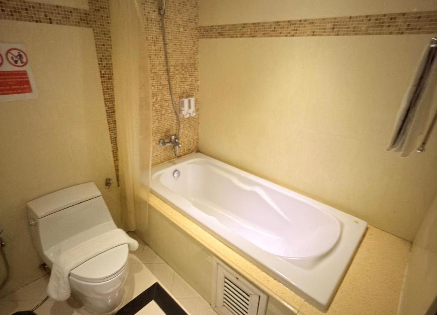 Ct Hotel