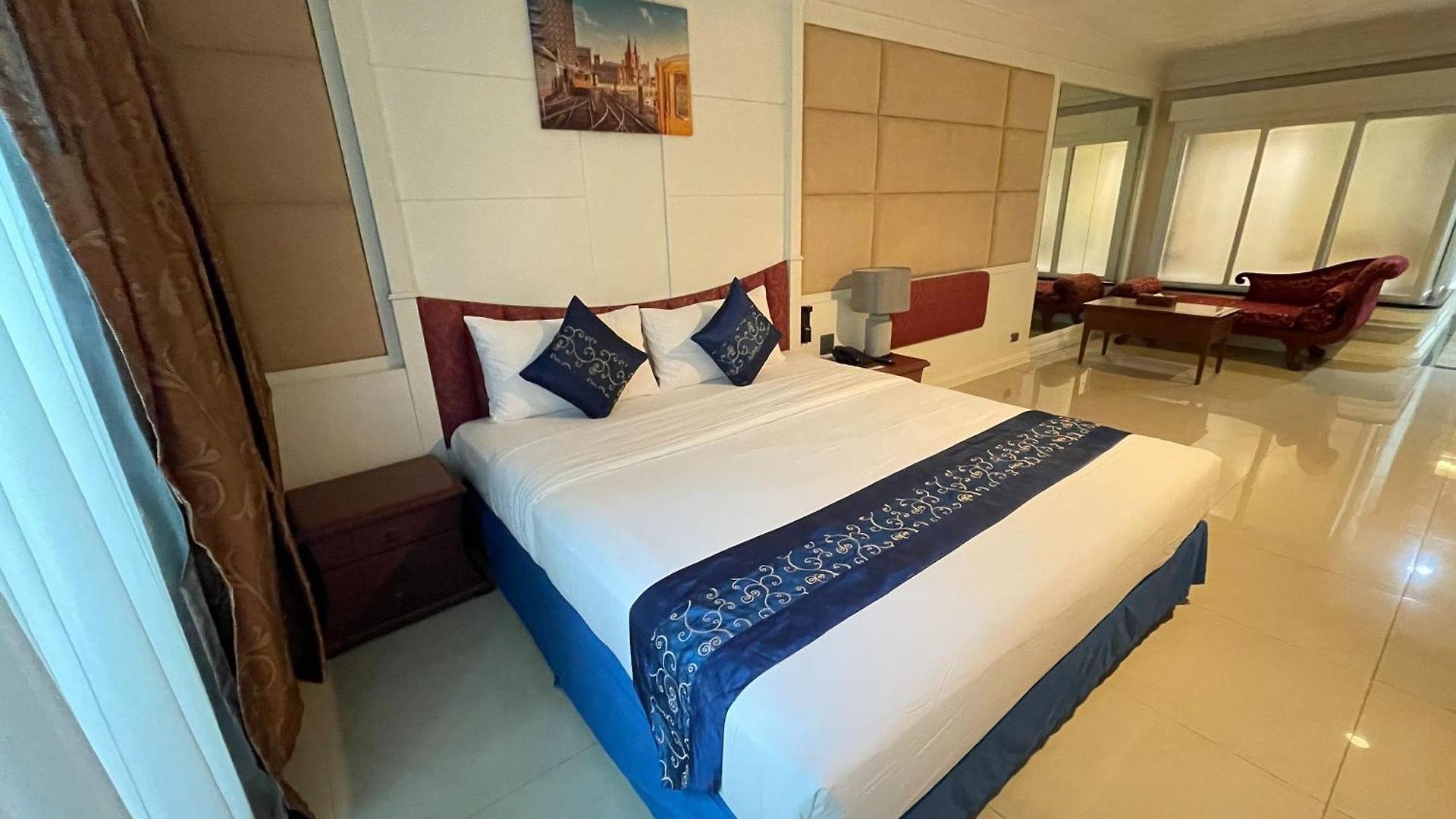 Fairtex Sports Club And Hotel